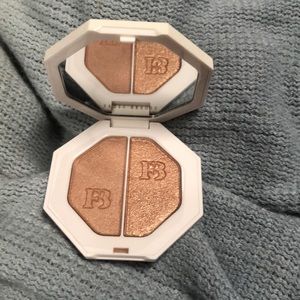 Fenty Beauty by Rihanna Freestyle Highlighter Duo